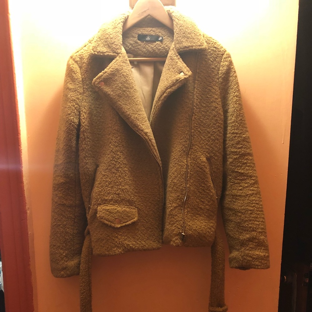 MISSGUIDED TEDDY BIKER JACKET SIZE 4